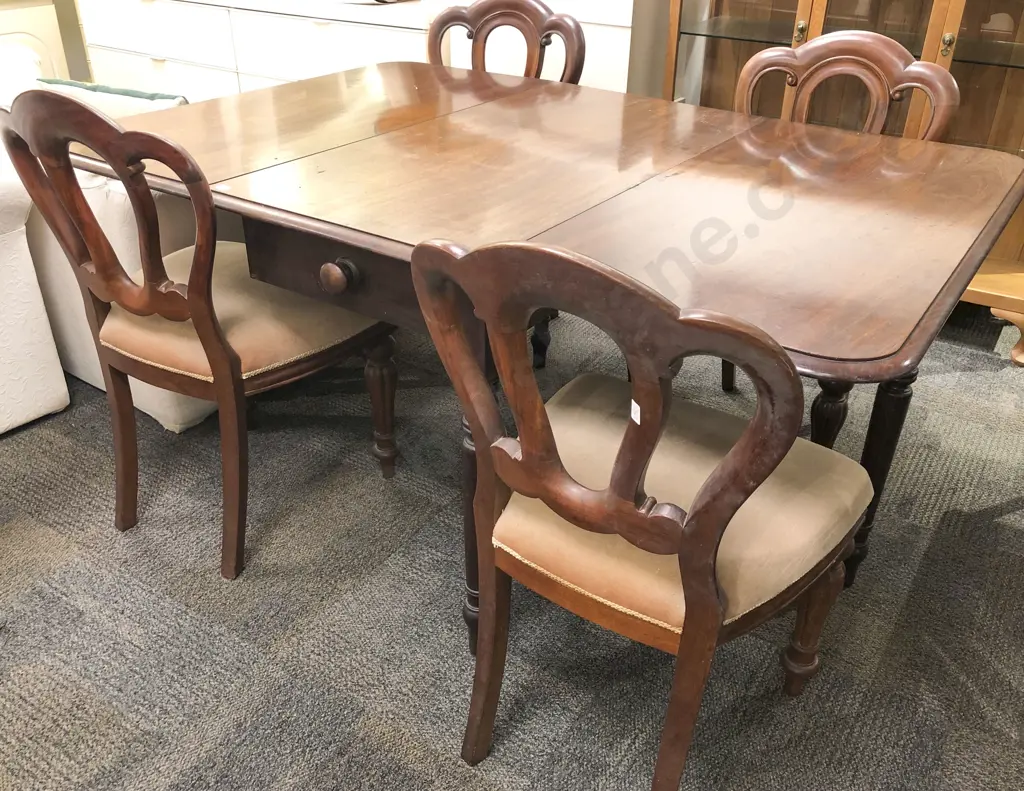 Antique Mahogany Drop Leaf Dining Table with Four Dining Chairs Image 1++
