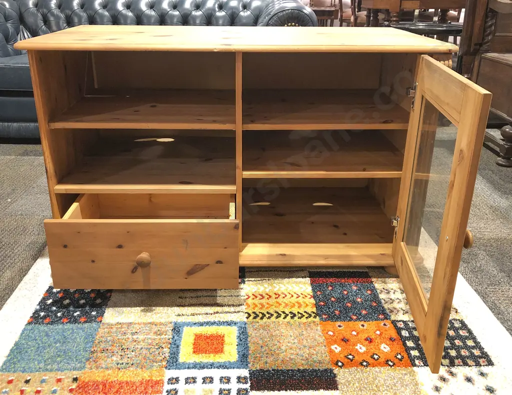 Pine Entertainment Stand Image 1++