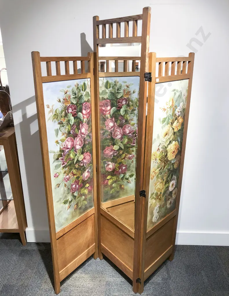 C1920's Oak Folding Screen with Mirrored and Rose Painted Canvas Panels. Made in Seatoun by Elizabeth Mary Redwood Image 1++