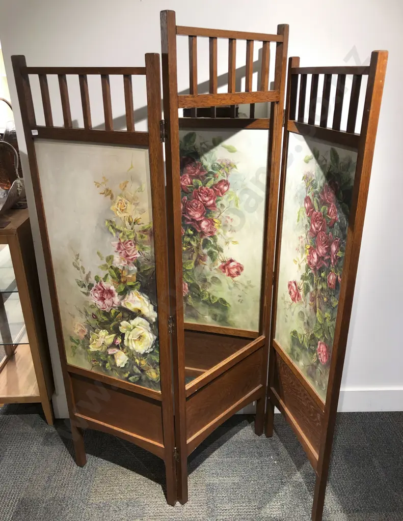 C1920's Oak Folding Screen with Mirrored and Rose Painted Canvas Panels. Made in Seatoun by Elizabeth Mary Redwood Image 1++