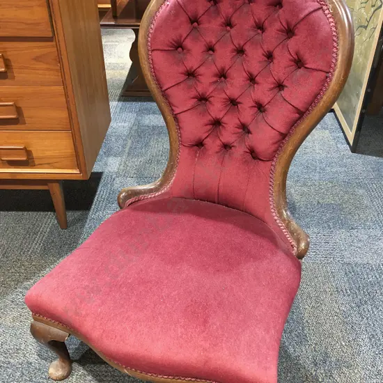 Button Back Nursing Chair
