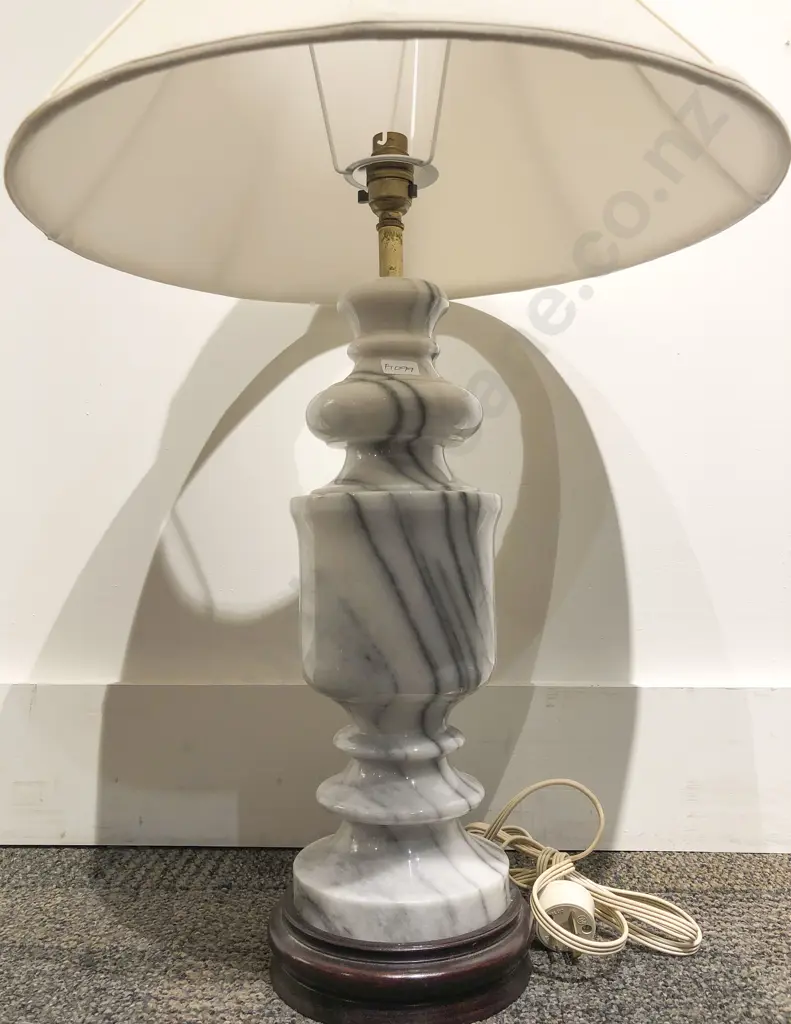Marble Table Lamp Image 1++