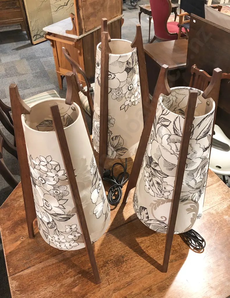 Three Mid-Century Conical Table Lamps Image 1++