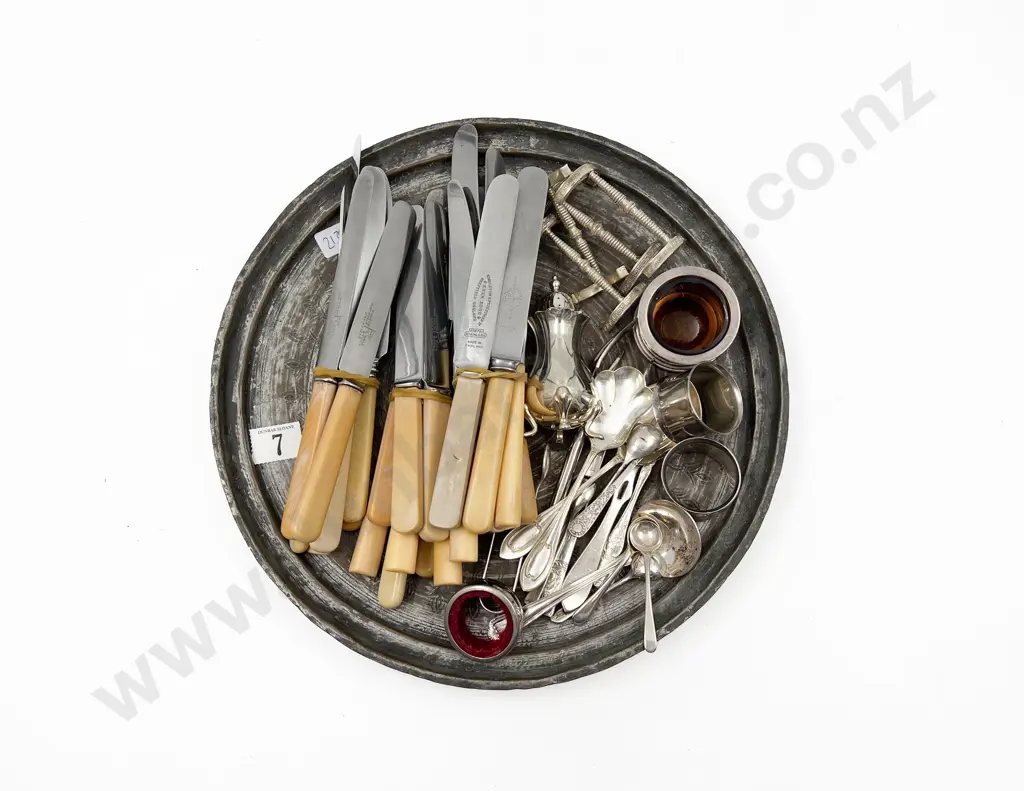 Quantity of Assorted Cutlery together with Plated Items etc Image 1++