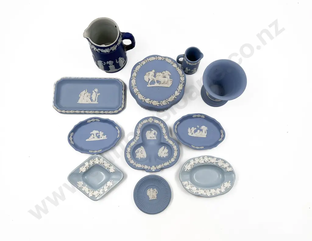 Quantity of Assorted Wedgwood etc Image 1++