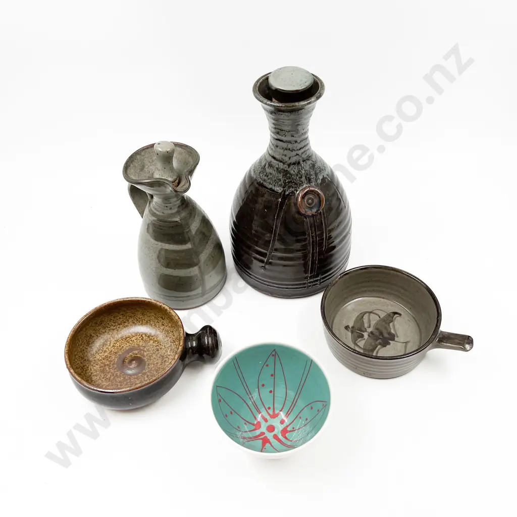 Five Pieces of Assorted Pottery Image 1++