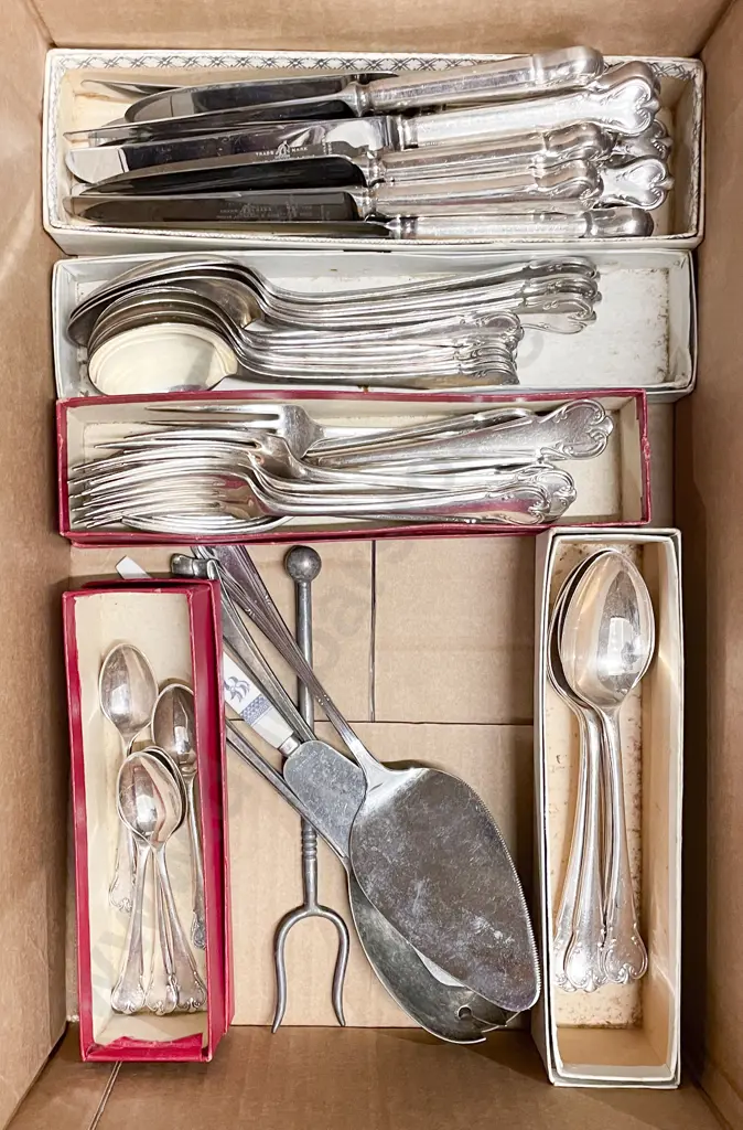 Quantity of S/P Cutlery etc Image 1++