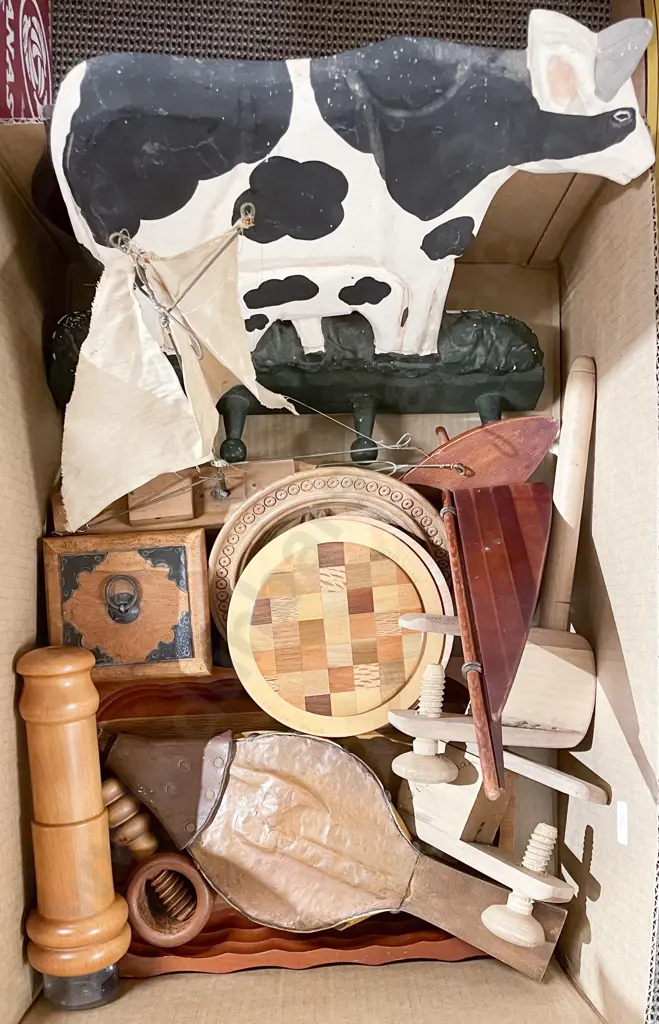 Quantity of Assorted Vintage Wood Ware Image 1++