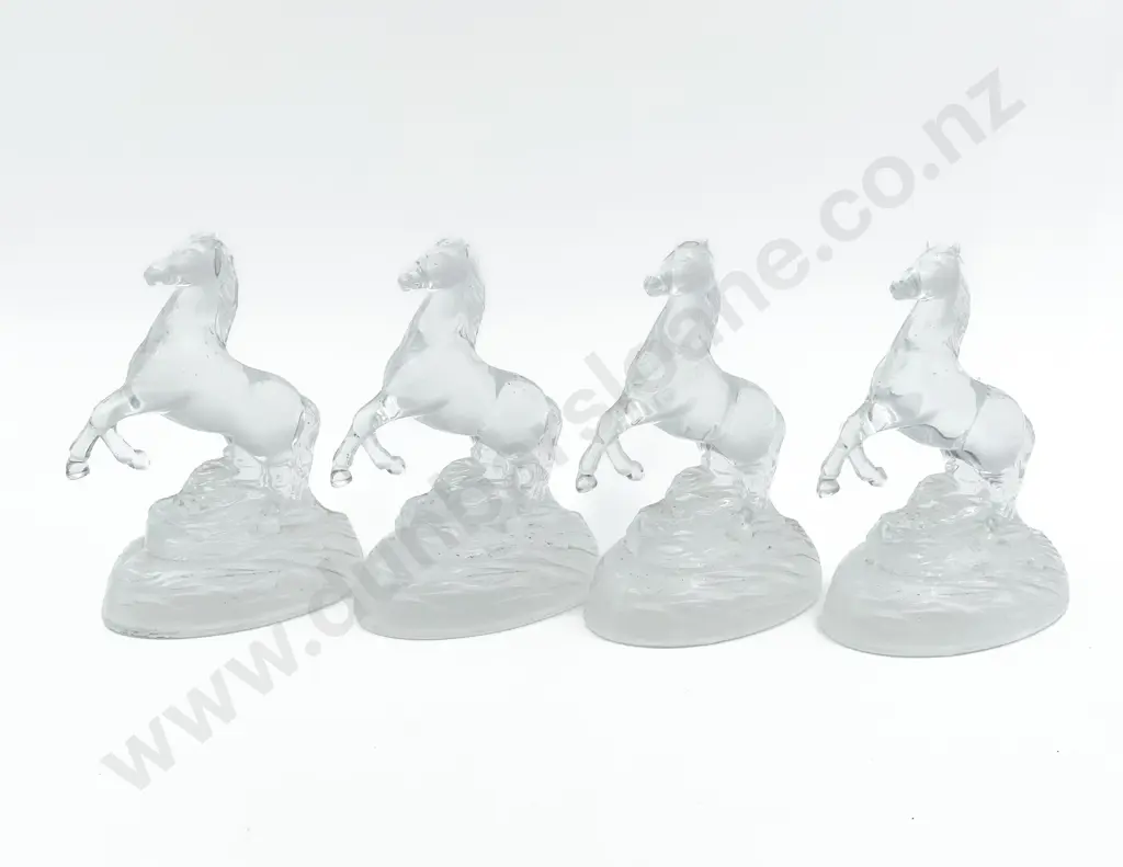 Four Glass Horse Ornaments Image 1++