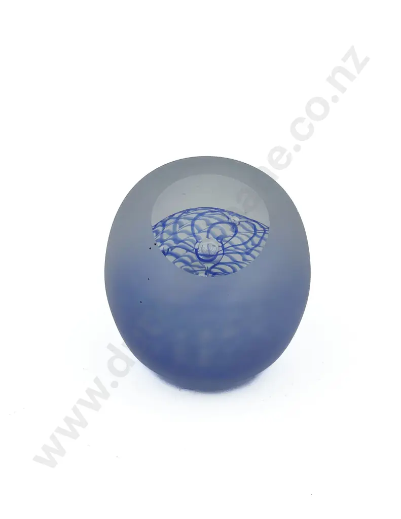 Gary Nash Art Glass Paperweight Image 1++