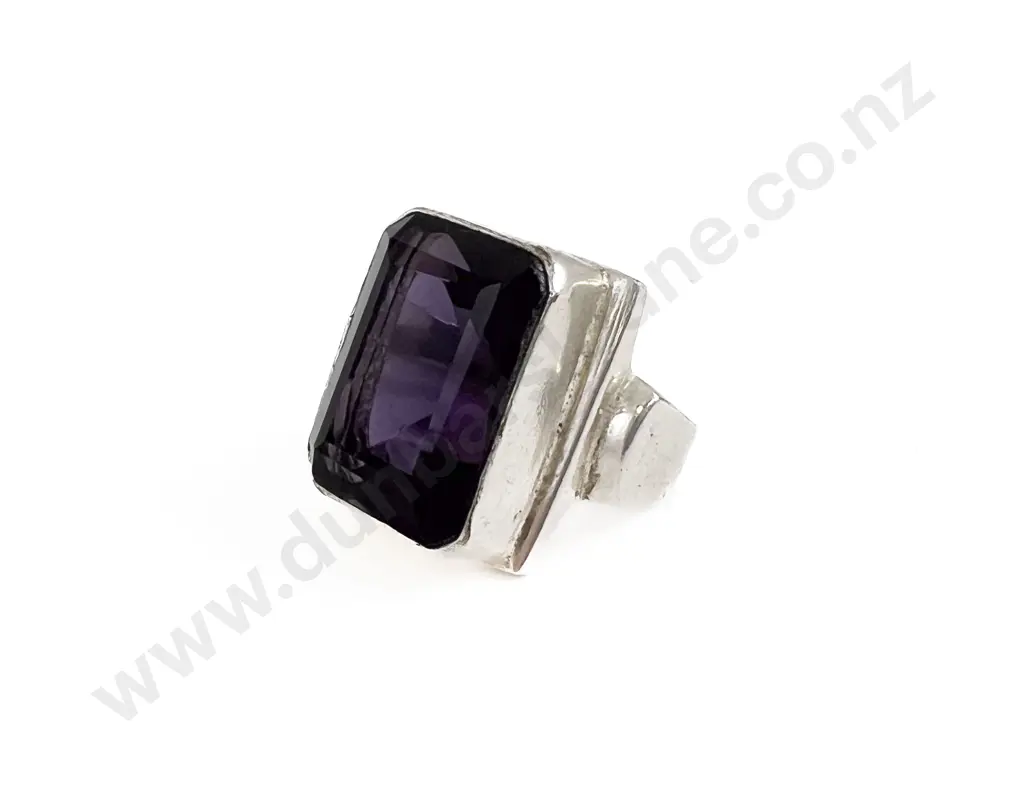 Chunky S/S Ring With Amethyst Glass Image 1++