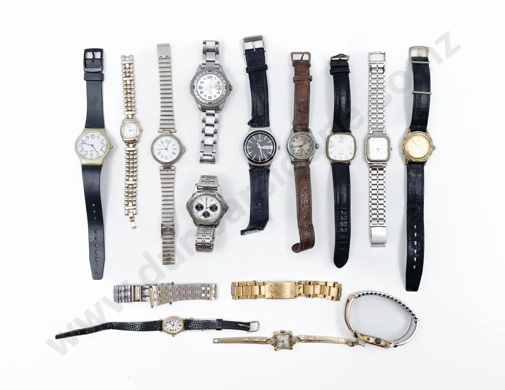 Bag Quantity of Assorted Watches Image 1++