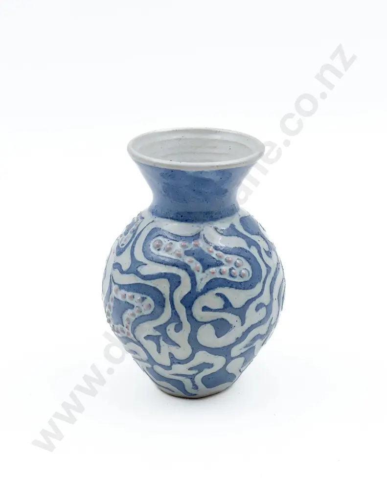 Small Jenny Browne Pottery Vase Image 1++