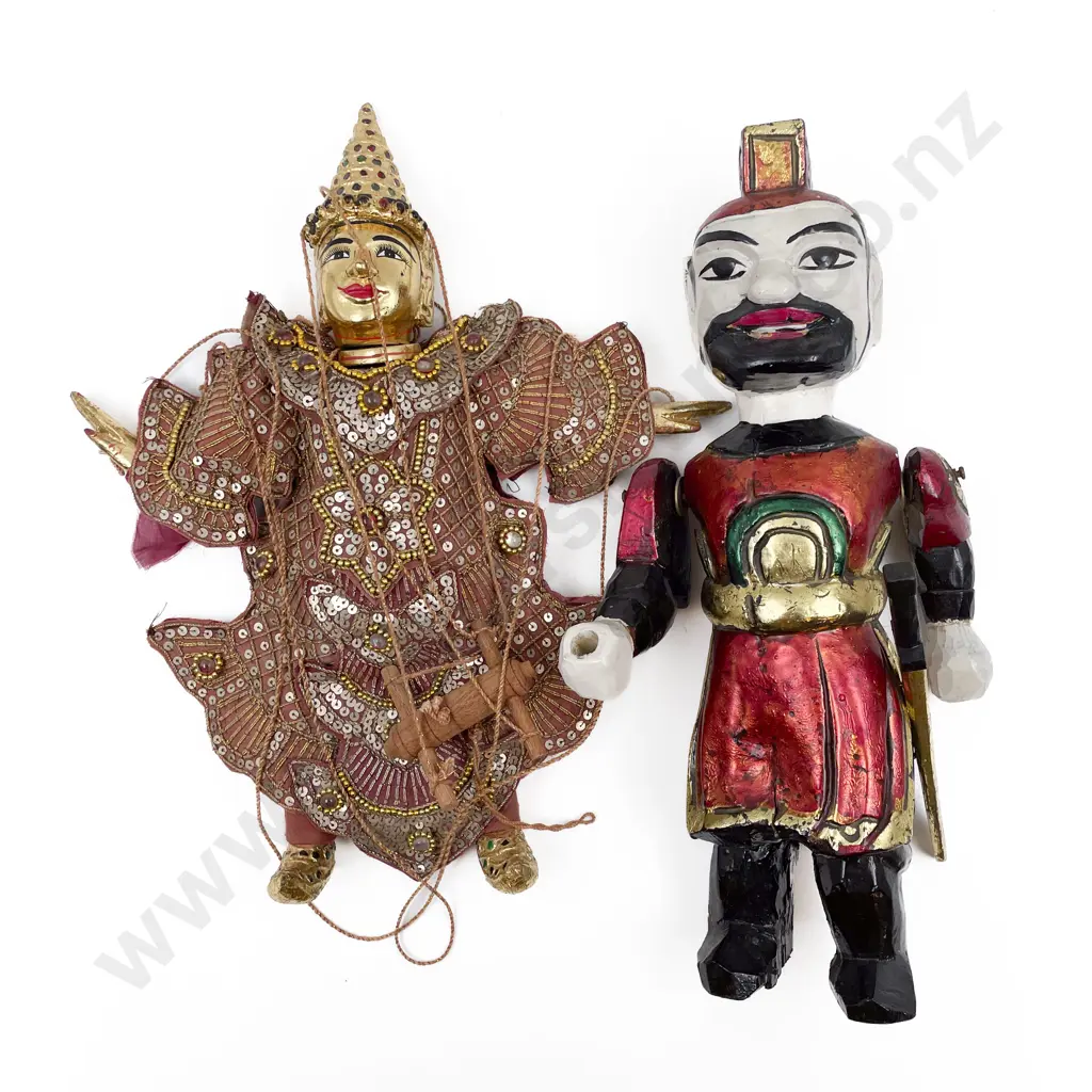 Box Including Thai Puppet Image 1++