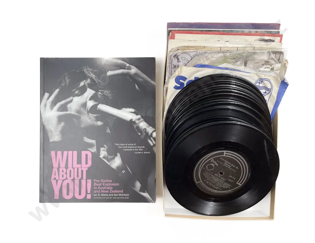 Small Quantity of Assorted 45 Records Image 1++