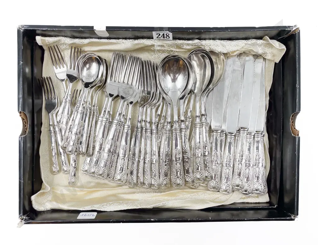 Quantity of Kings Pattern Cutlery Image 1++