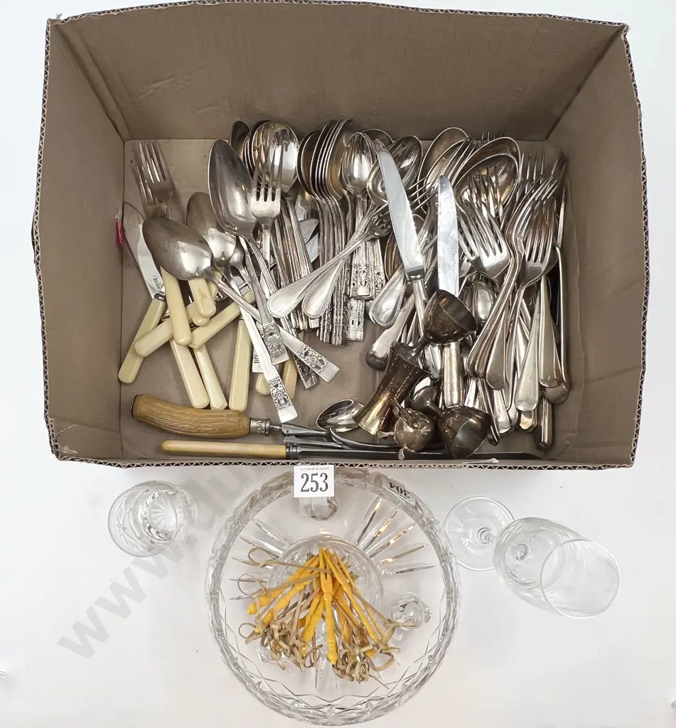 Quantity of Assorted Cutlery and Crystal etc Image 1++