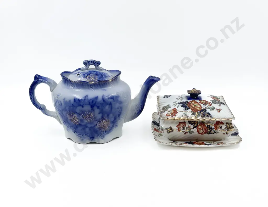 Blue and White Tea Pot Together with Fancy China Dish and Tray Image 1++