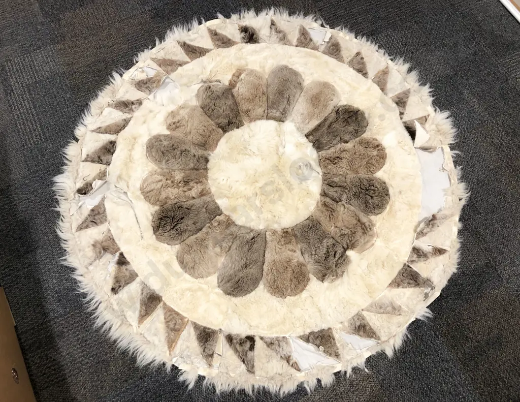 Vintage Pelt Floor Rug Image 1++
