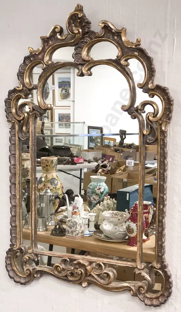 18th Century Style Gilt Framed Wall Mirror Image 1++