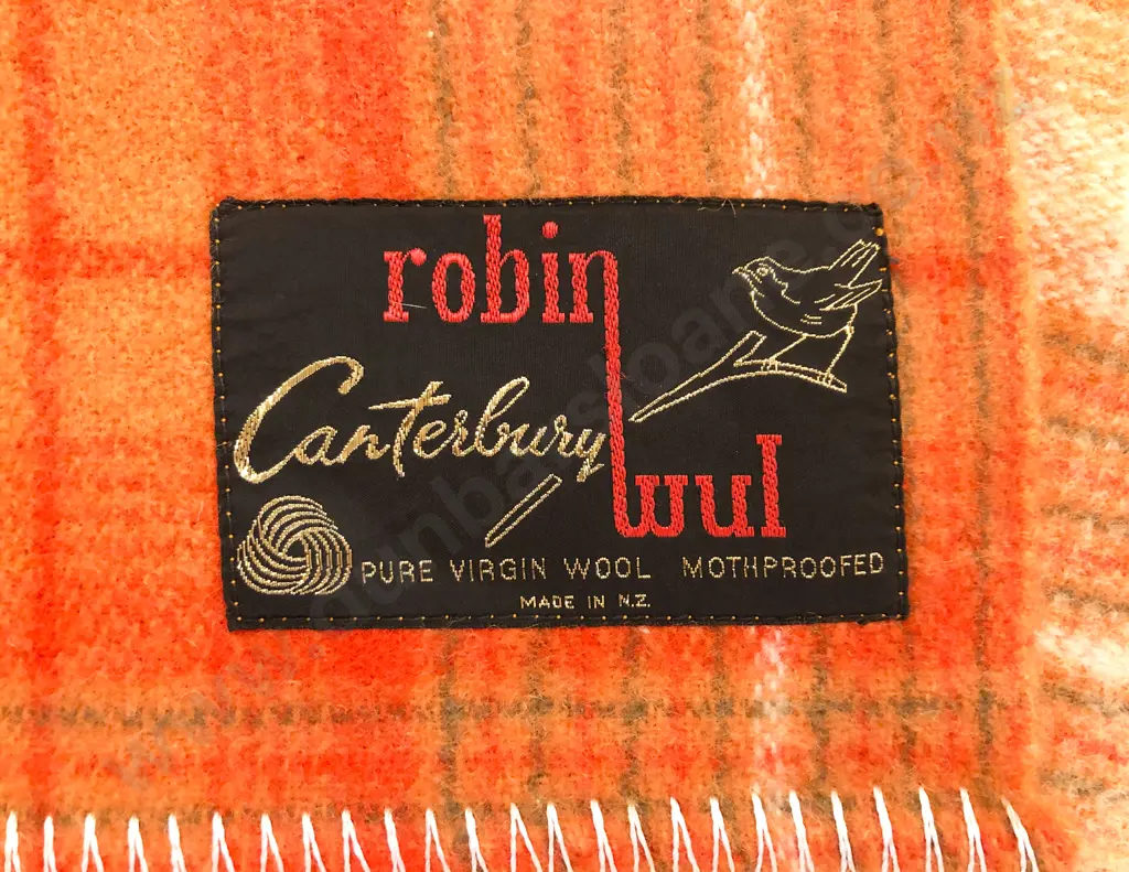 Robin WL NZ Woollen Blanket Image 1++