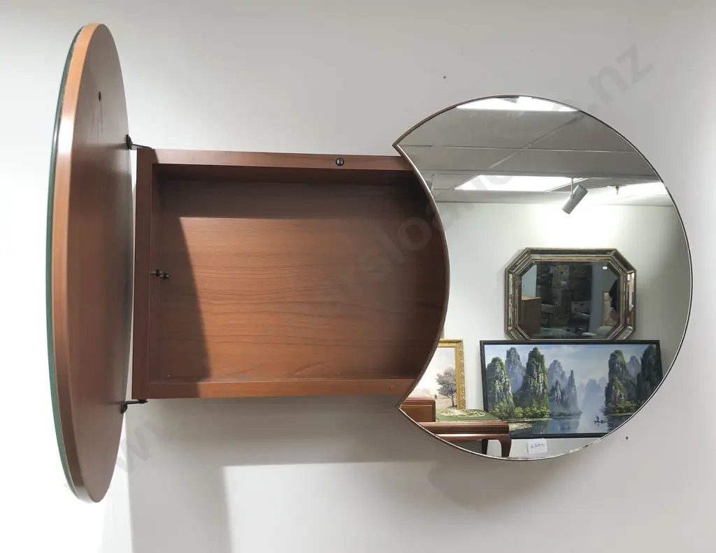 Italian Mirrored Bathroom Cabinet Image 1++
