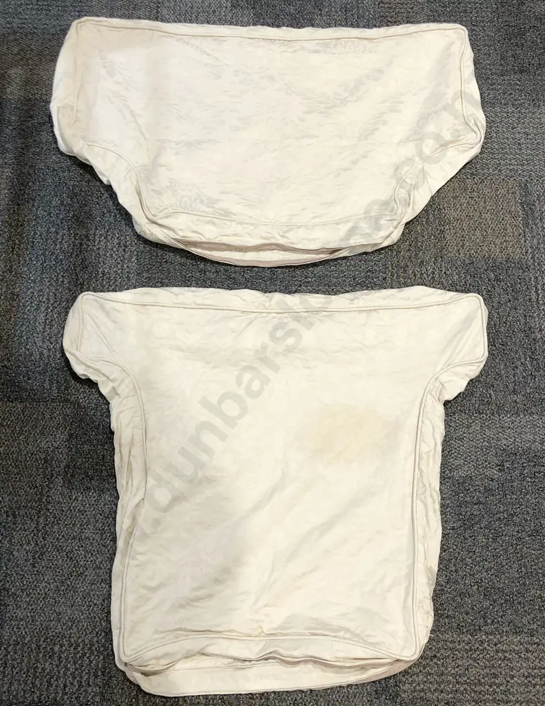 Two Piece Lounge Suite Image 1++
