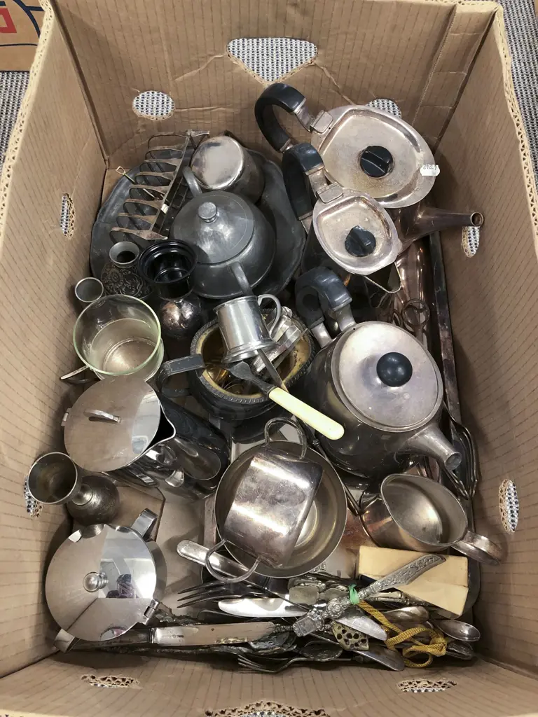 Box of Assorted S/P with Assorted Image 1++