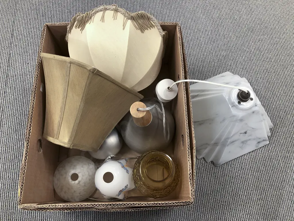 Box of Assorted Vintage Lightshades etc Image 1++