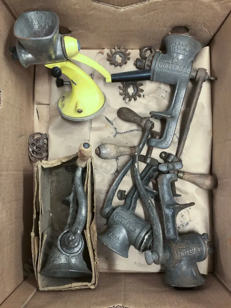 Box of Assorted Vintage Mincers Image 1++