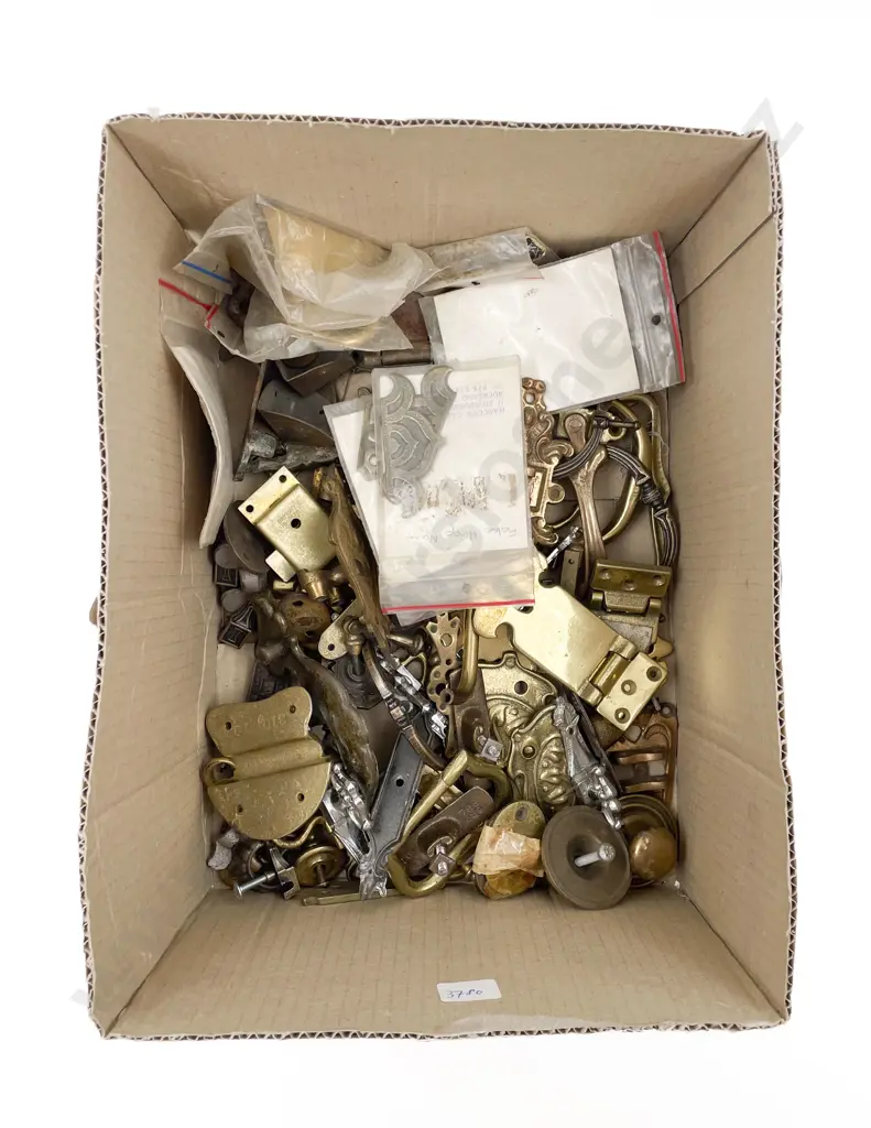 Box of Assorted Vintage Door Fittings etc Image 1++