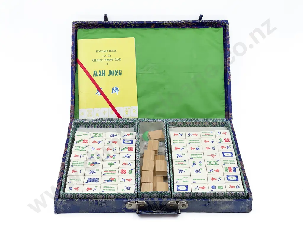 Mahjong Set and Case Image 1++