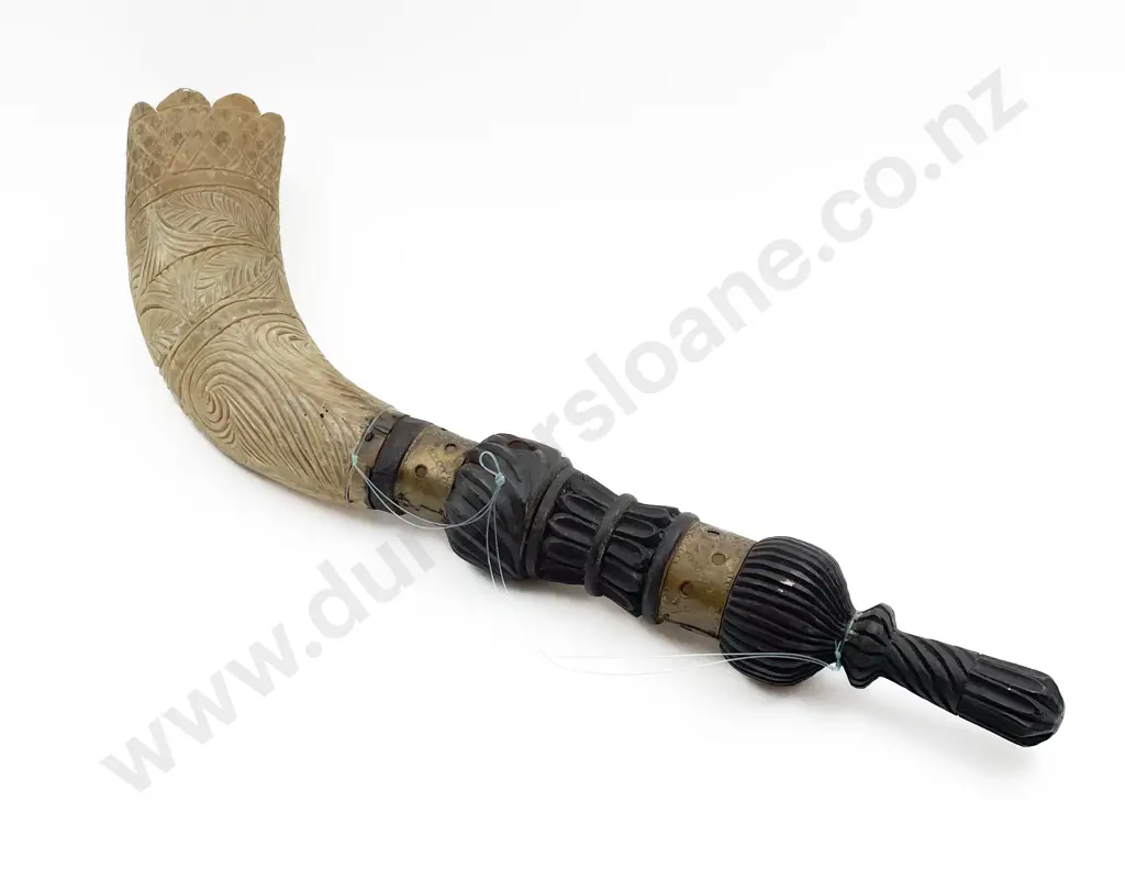 Decorative Horn Pipe Image 1++