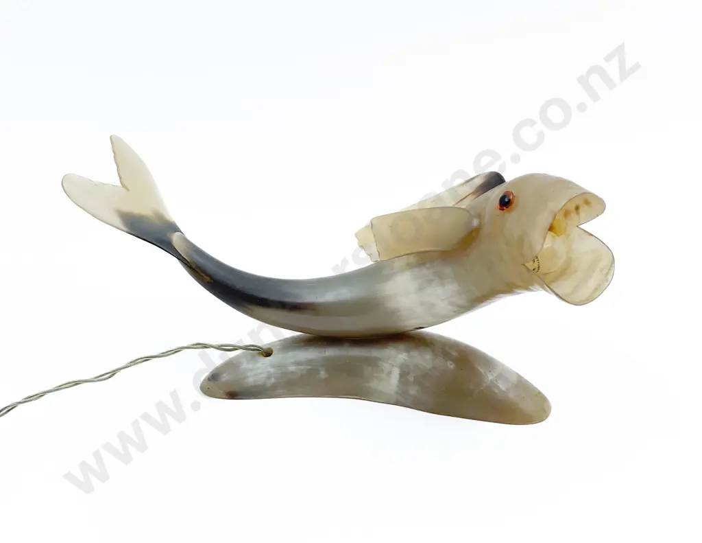 Horn Fish Form Table Lamp Image 1++
