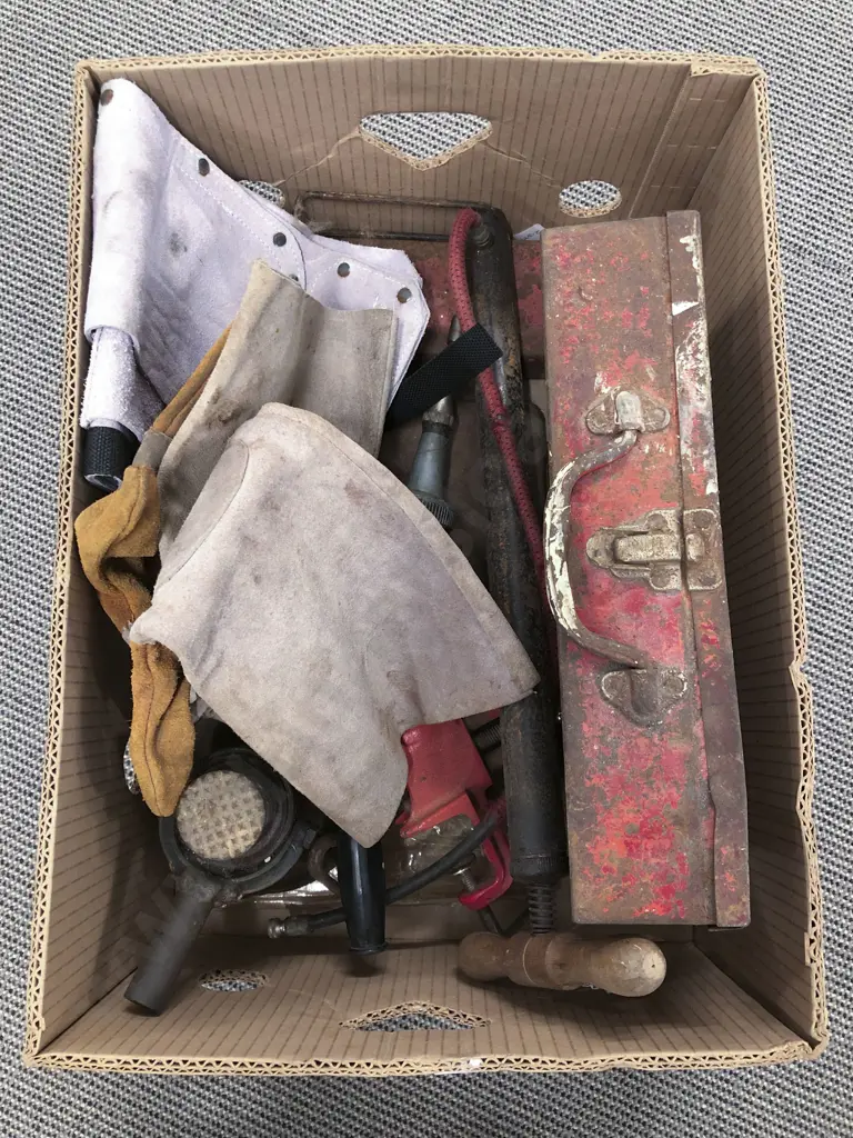 Box of Assorted Vintage Tools Image 1++