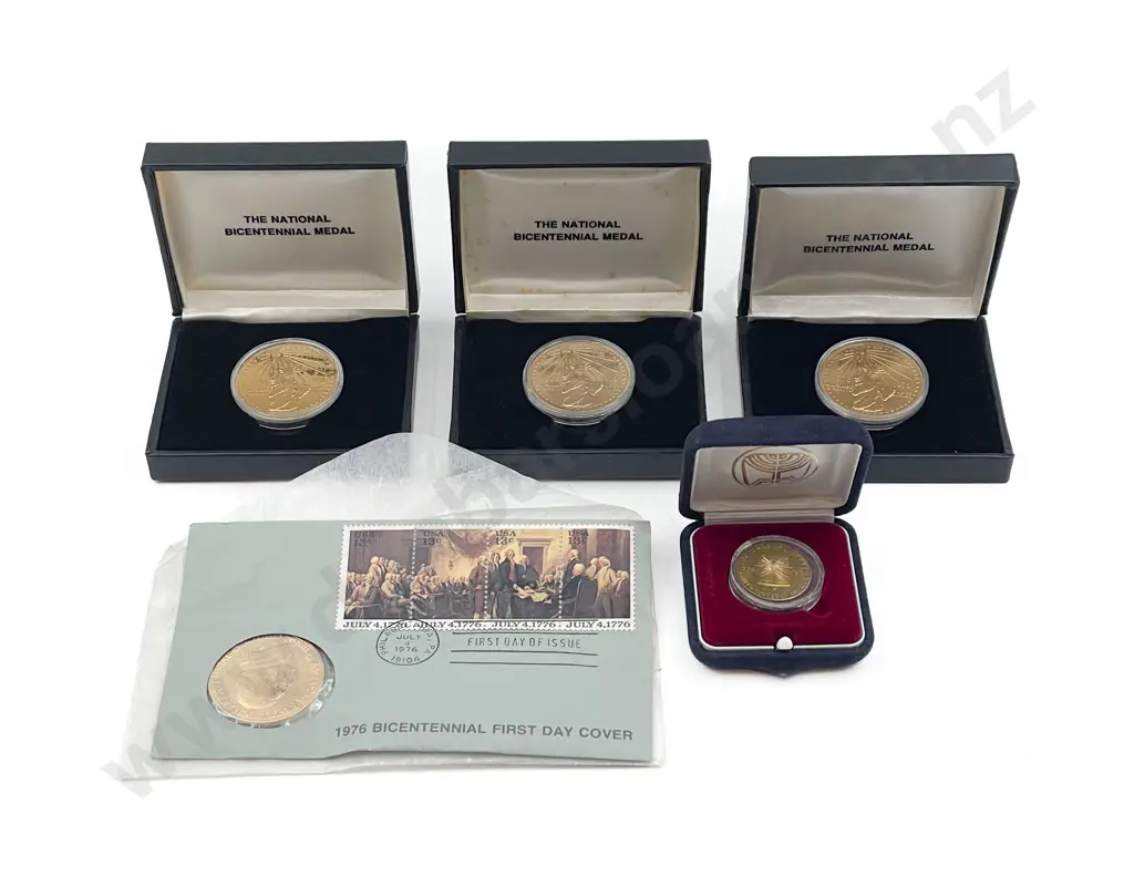 US 1976 Bicentennial Medals Coin and FDC Image 1++