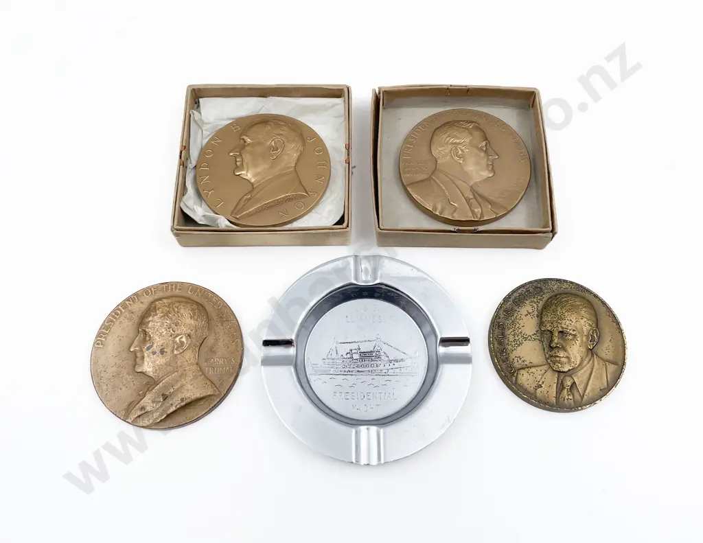 Four US Presidential Bronze Medallions Image 1++