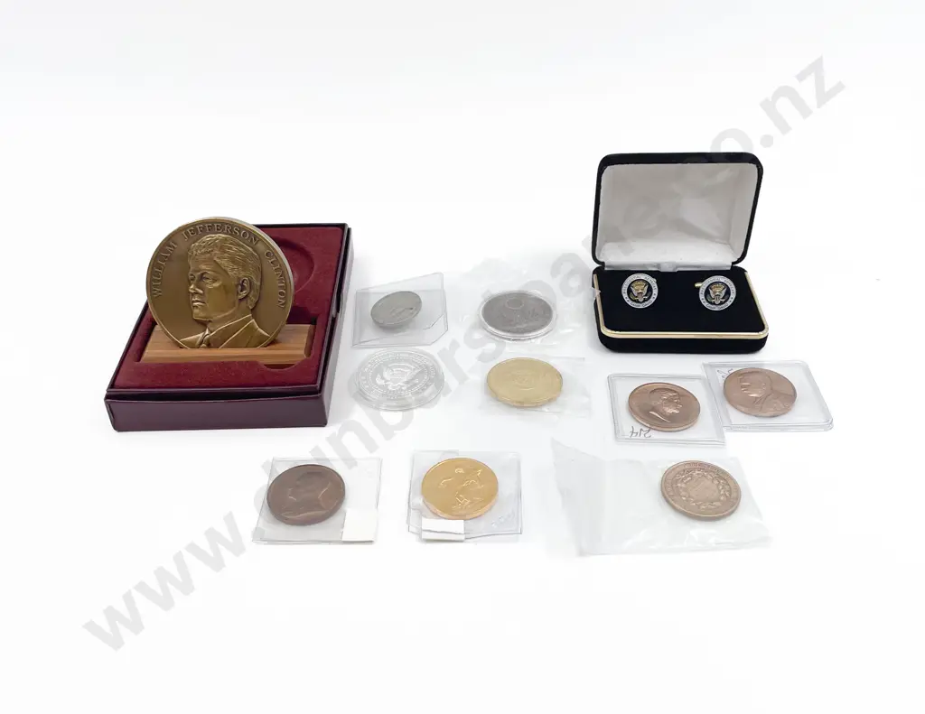 US Collection Ten President Medallions and pair cuff links Image 1++