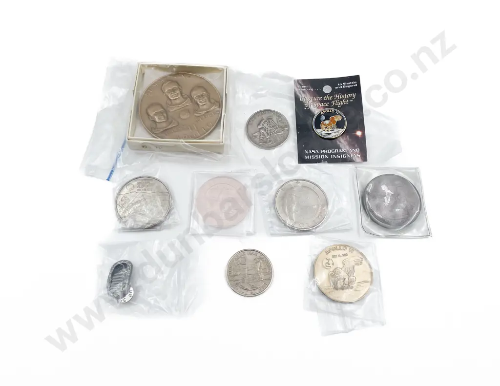 Collection Eight Apollo Mission Medallions and two buttons Image 1++