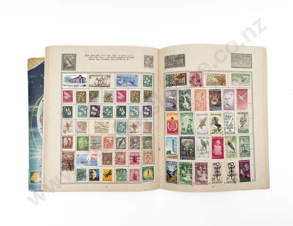 Small Qty Vintage NZ and World Sorted and Semi-Sorted Stamps Image 1++