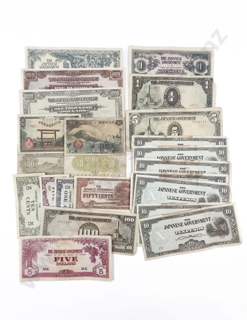 Japanese WWII Period Old Banknotes (23) Image 1++