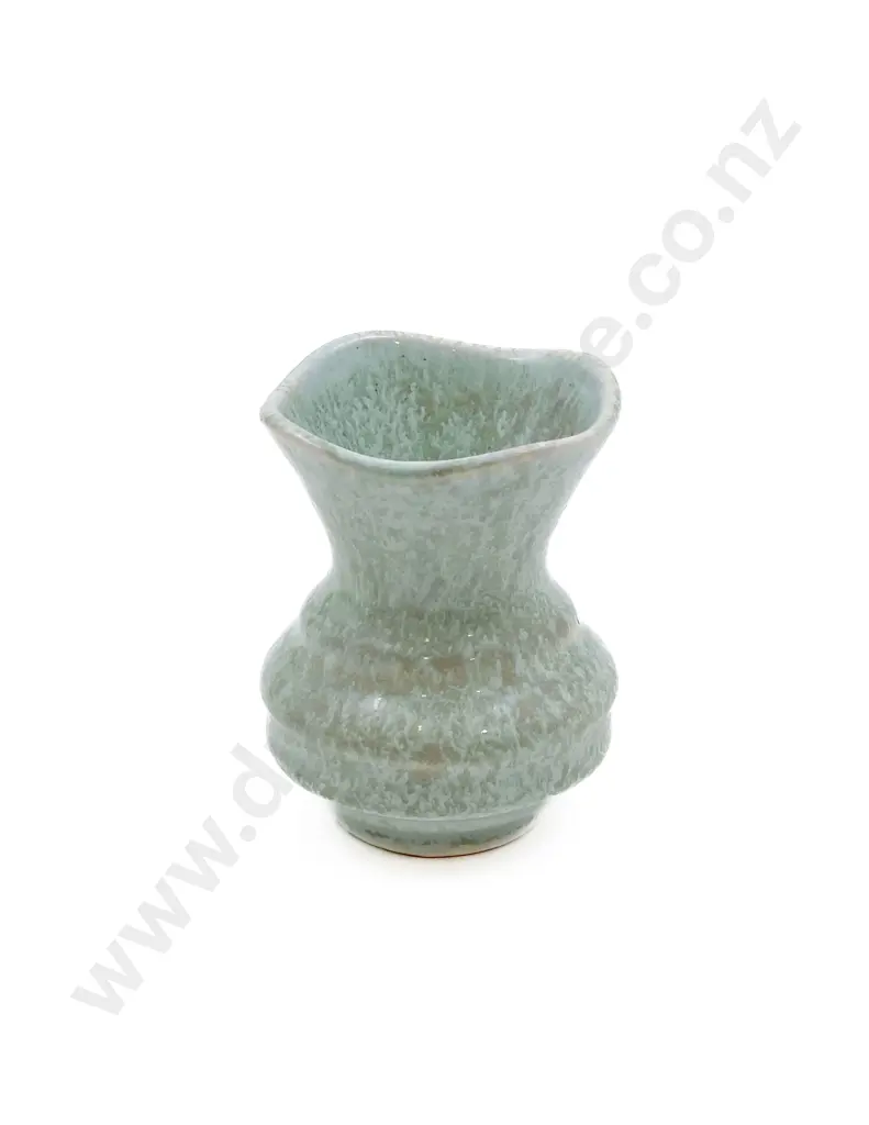 Small Crown Lynn Vase Image 1++