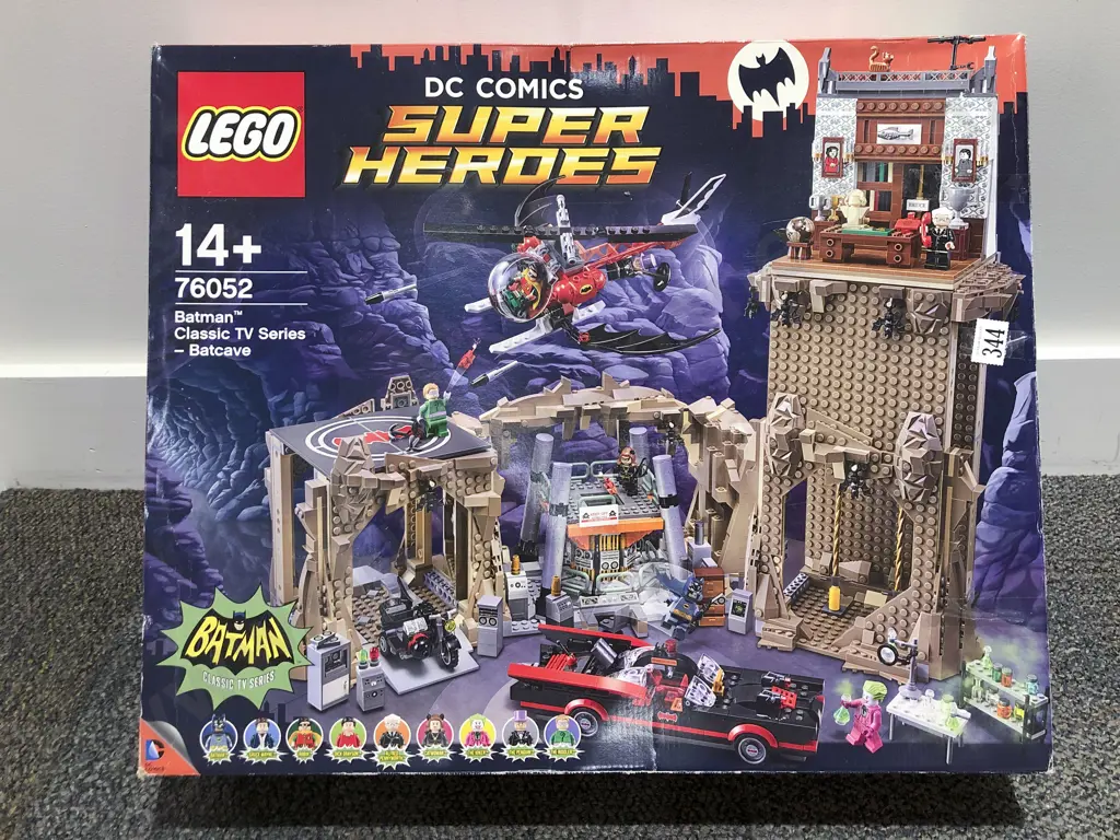 LEGO Set Batcave Image 1++