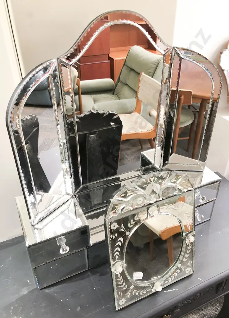 Dressing table Mirror with Mirrored Drawers to Base Together with Other Table Mirror Image 1++