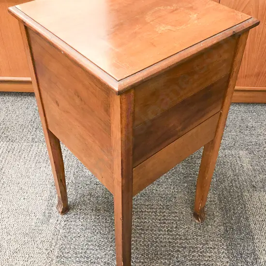 Single Drawer Tilt Top Sewing Box