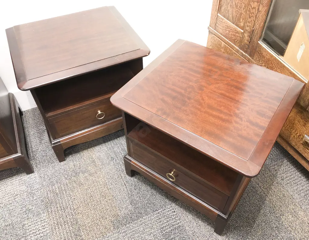 Stag Minstrel Retro Mahogany Three Piece Bedroom Suite Image 1++