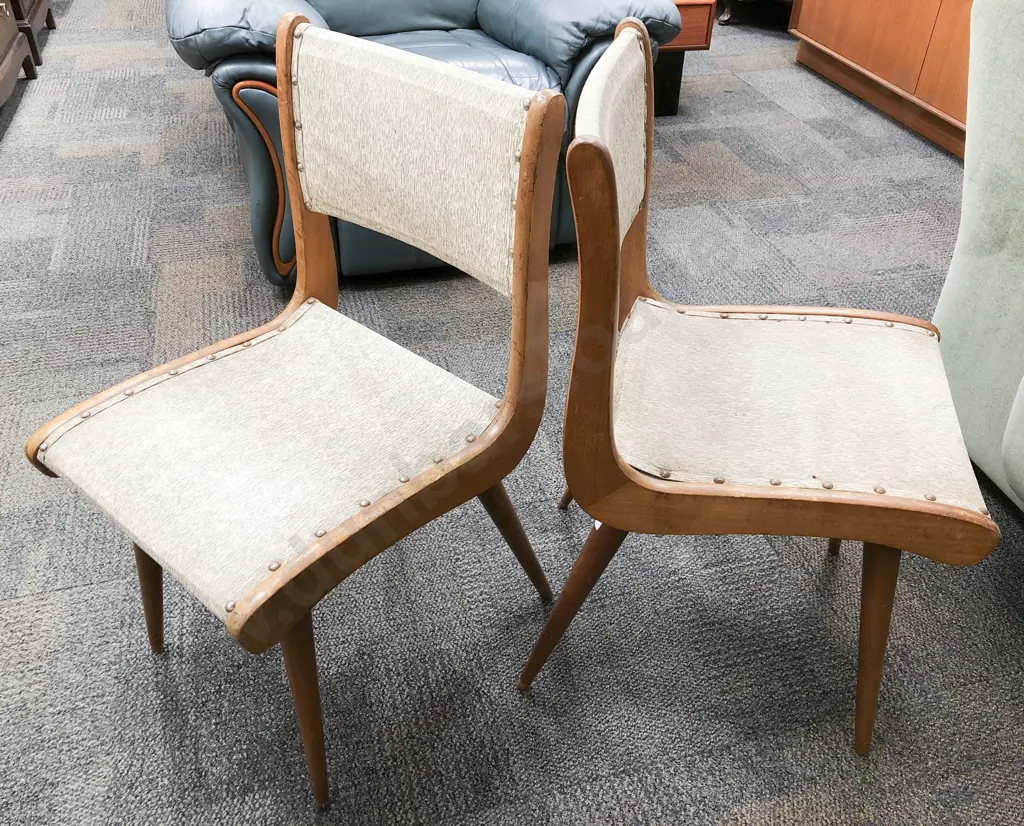 Pair of Mid-Century Dining Chairs Image 1++