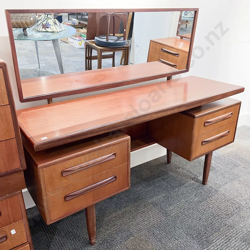 G Plan Mid-Century Teak Mirror Back Dressing Table Image 1++