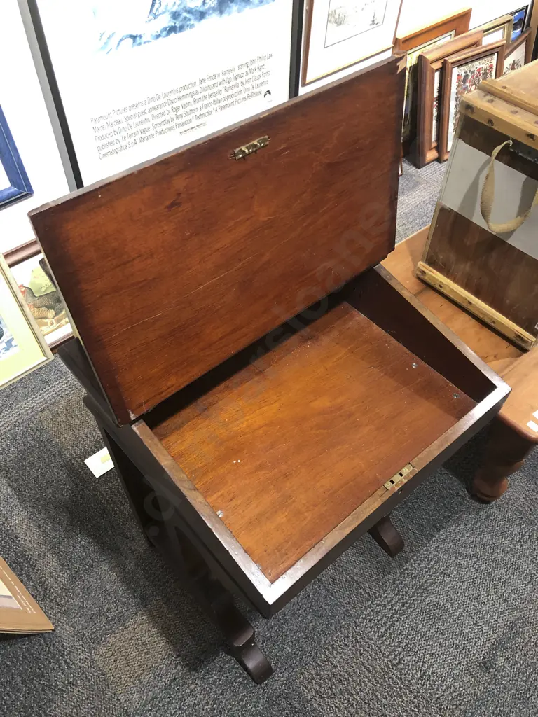 Victorian Davenport Desk Image 1++