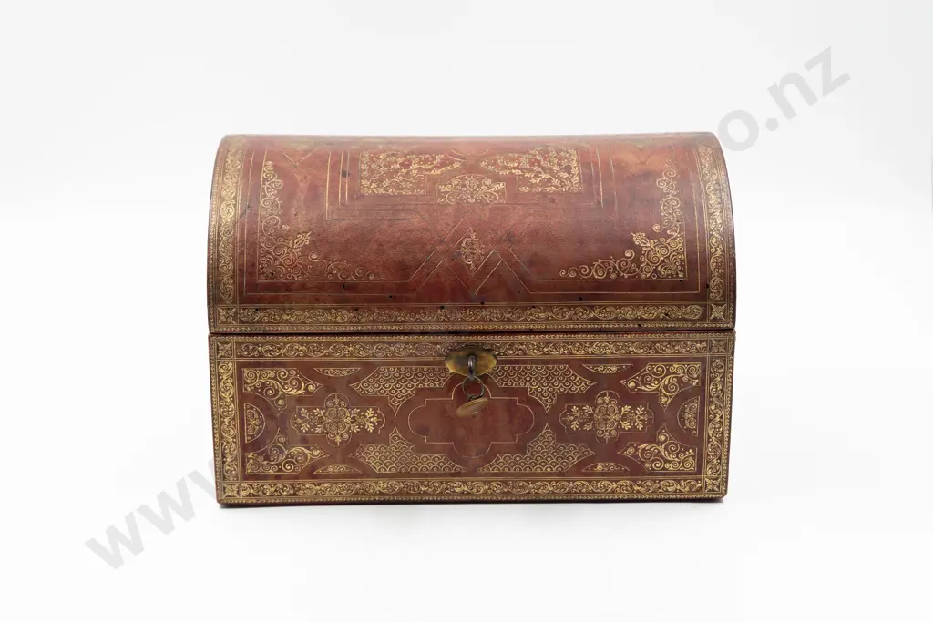 Attractive Late C19th Red Leather & Gilt Decorated Dome Top Jewel Casket Image 1++
